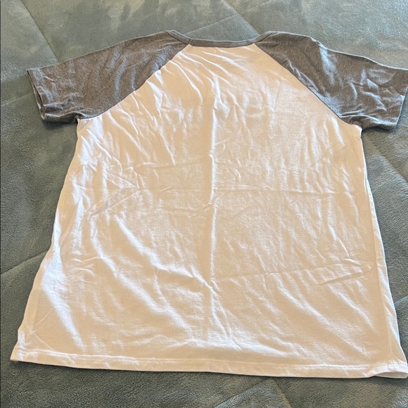 Fox Gray and White Short Sleeve Tee - Picture 6 of 8